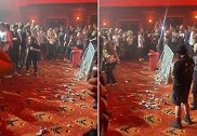 澳大利亚一剧院地面塌陷仅剩地毯支撑 观众不顾危险踩着玩