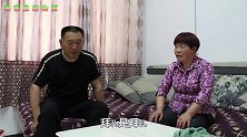 远房亲戚办酒席，老两口心疼400块钱红包，让儿媳和闺女都去