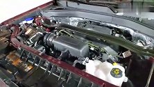 抢鲜看：福特探险者第六代 2.3T发动机与野马同比(1)