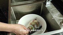 2斤的大头鱼做湖南名菜“剁椒鱼头”，鸿运当头配上面条，辣爽了