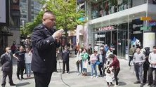 上海：我买屠龙刀被骗啦！民警反诈开始说脱口秀了
