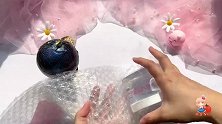 泥世界的依云矿泉水起泡胶，超大盒高透柔软，起泡变大团棉花丝