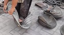 巴基斯坦小作坊，用报废轮胎制作水盆，滴水不漏！