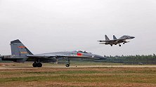 中国歼10与F16共同亮相巴铁阅兵引关注