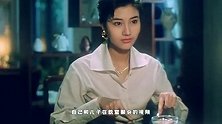 52岁李嘉欣与儿子现身教堂，11岁许建彤身穿西装，个头快赶上妈妈
