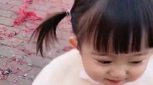 小萝莉出门前和出门后的变化，农村小妹秒变城里姑娘