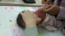 二个月大的宝宝打针，宝宝撕心裂肺的哭声，看着好心疼！