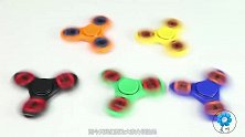 50个指尖陀螺放到一起转动，玻璃瓶被完虐，这么大破坏力