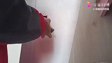 新疆哥夜班下班了，赶紧去安装开关插座，撸起袖子加油干