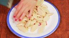 角瓜鸡蛋火腿肠搭配蒜蓉油麦菜，营养均衡又好吃，特别下饭