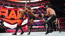 RAW第1393期：三重威胁赛 罗林斯VS莱斯利VS里克赛