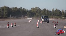 2分钟带你看完大通D90百公里加速、制动距离、蛇形绕桩、紧急变线4项场地测试成绩