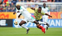 U20世界杯-尼恩罗佩点射各建一功 塞内加尔2-0哥伦比亚