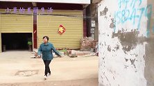 农村大妈爱占小便宜，失主找上门还贼喊捉贼，故事结局让人暖心