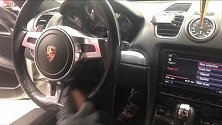 同样是小跑你会选择敞篷还是不敞篷？理由是什么