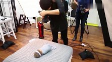 新生儿摄影师展示，婴幼儿照片都是如何拍摄出来的宝宝睡着了吗