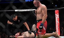 UFC8场胜利7次终结 降服大师奥林尼克花式终结大赏