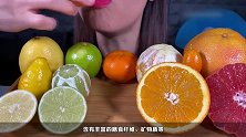 丰盛的柑橘类水果，黄灿灿的光泽中，散发着浓郁香气