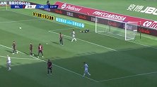 第24分钟莱切球员法尔科射门 - 打偏