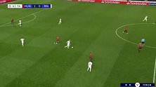 马夏尔1V2内切突破 无私喂给范德贝克错失良机