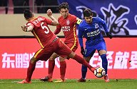 交锋回顾：亚泰拼死防守五黄换一分 罗梅罗处子球申花1-1被逼平