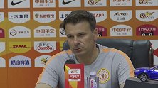 斯塔诺：球队12人处于伤停状况 两名主力球员出场前打了封闭