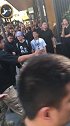 彭于晏这个大孝子又带妈妈去旅游啦