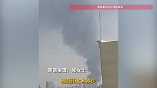 在迪拜中国人讲述目击爆炸：机场遭袭爆炸声持续，当地民众抢购物资