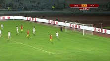 王珊珊禁区1V4送出回传球 杨莉娜跟上贴地箭险些破门