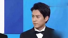 网传41岁的靳东全家生活照·其实老婆比他还出名