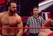 WWE麦克莱恩招牌“斩首”必杀技 一般人谁能顶得住