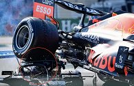 高清回看F1意大利站惊天一撞：汉密尔顿被维斯塔潘轮胎重重砸到