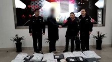 江苏常熟：三轮车上掉下20个快递包裹，热心市民完璧归赵