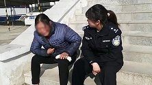 湖北母亲送网逃儿子去自首后嚎啕大哭：本想让他在家待两天