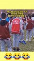 2名男生操场上尬舞对决，被班主任全程拍下，令人爆笑！