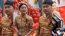 大衣哥朱之文的儿子结婚，新娘看到网友们跟拍，态度看出修养