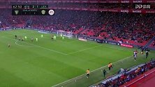 第63分钟毕尔巴鄂竞技球员穆尼亚因射门