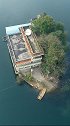 贵州发现一湖中小岛竟建有一座别墅，价值无法估计，出入要坐船