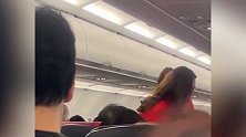 空姐神似容祖儿走红，五官侧脸与本尊堪称复刻，网友：差点以为天后改行了