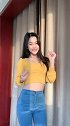 长发清纯美女穿得十分性感迷人