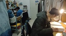 学霸寝室4人集体保研直博名校：1人清华2人北大 还有个上海交