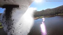 美国：下鱼了！犹他州往湖泊空投鱼苗，每次可投放35000条