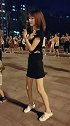 年轻人跳的广场舞，身材好怎么扭都好看