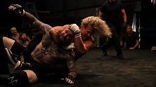 RAW第1421期：扣眼损招！道夫VS埃里克决战地下搏击
