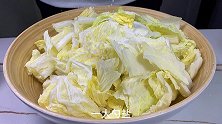 辣白菜来了～这个是家庭简易版，味道一点不差，超级爽口好吃辣白菜 美食分享官 美食趣味计划