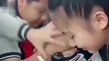 班主任出现的那一刻，我笑出了猪叫！