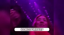 徐濠萦和女儿看陈奕迅演唱会，陈康堤美貌不输妈妈，一家三口温馨幸福