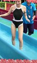 水上乐园：白富美小姐姐太美了不用救都上赶着搀扶
