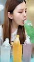 吃冰姑娘自制棉花冰，连吃带喝的真是过瘾，是幸福的味道！