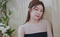 日媒曝花滑女神金妍儿为与渣男复合  疑似去医院做整容